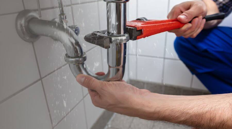 Expert burst pipe repair services in Bay Village, OH